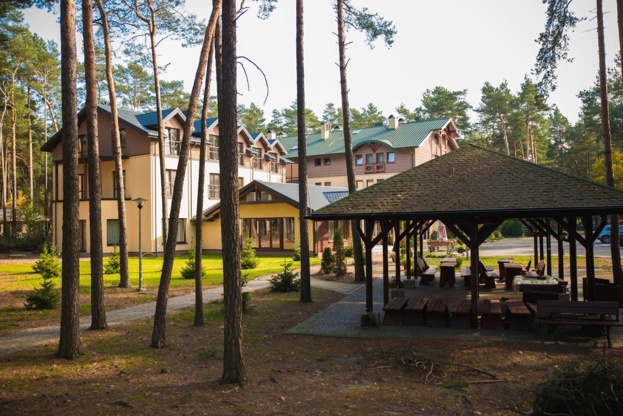 Hotel Eljot Sielpia Wielka Exterior photo